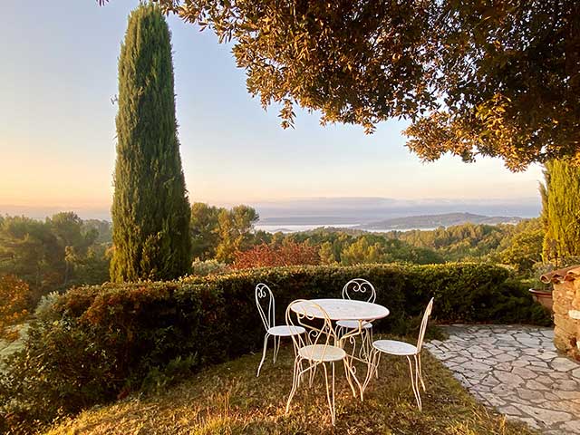 Terrace @ La Bastide de Roussillon